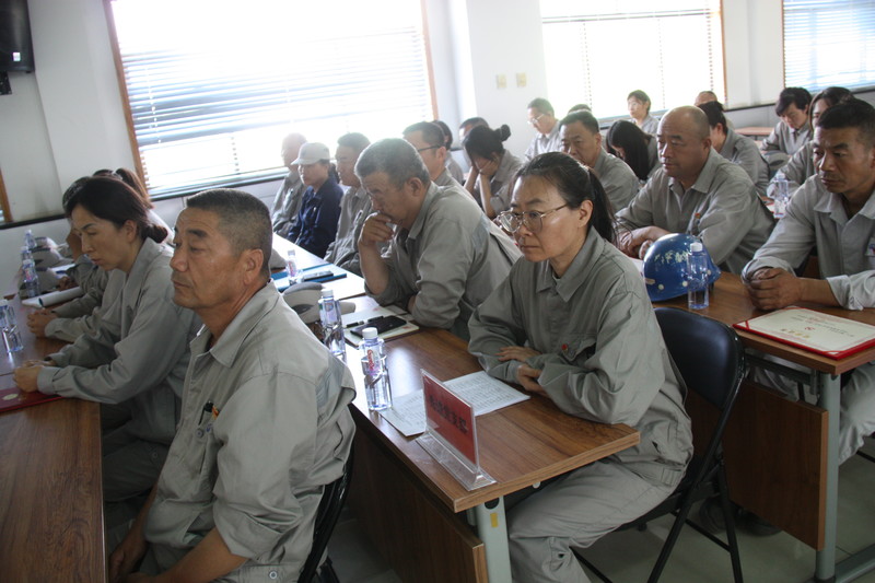 1690248686873125.jpg 2023.6.28发展新党员大会 040.JPG